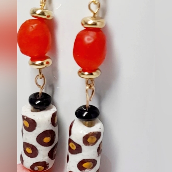 New handmade drop bead earrings - Picture 3 of 5